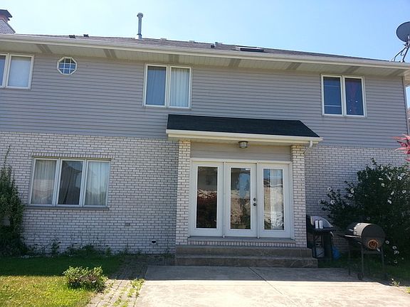 4th image of 5204 W 110th St