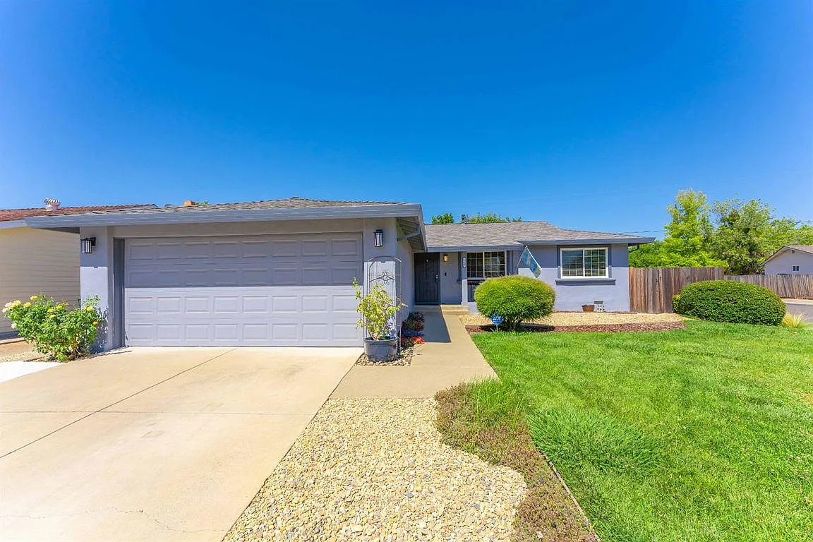10697 Biscay Way photo 1