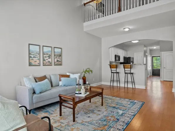 209 Birdie Ct, Dickson, TN 37055