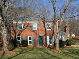 9711 Hinson Dr, Matthews, NC 28105