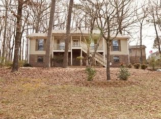 340 Oak Leaf Cir, Birmingham, AL 35244