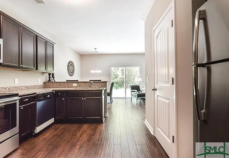 50 Walker Ct — Photo 10