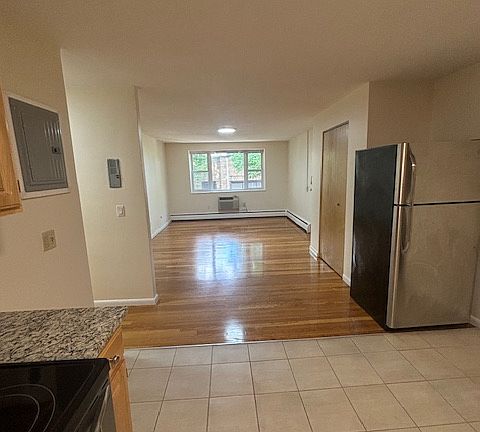 2nd image of 110-120 Babcock St #41