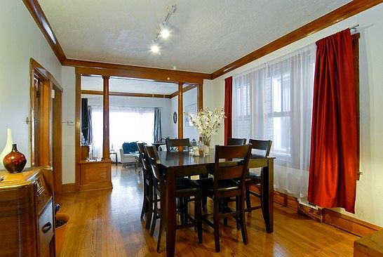 Dining Room 18X18
