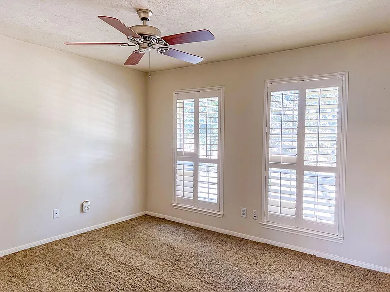19911 Stonelodge Dr — Photo 21