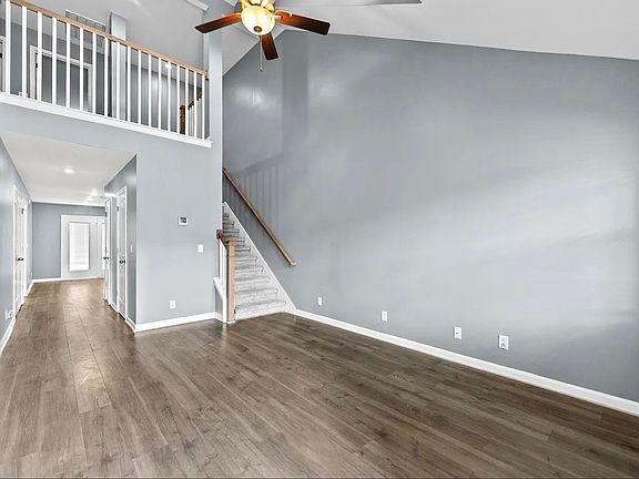 3rd image of 3508 Donerail Cir #405