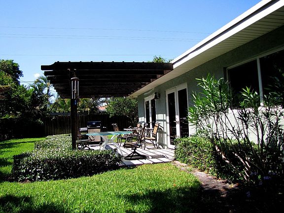 Back Exterior Patio/Trellis