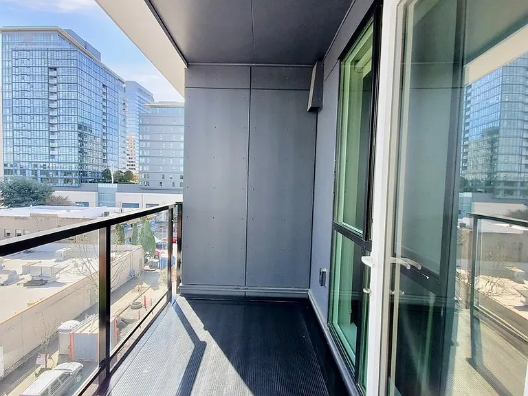 1085 103rd Ave NE #315 — Photo 5