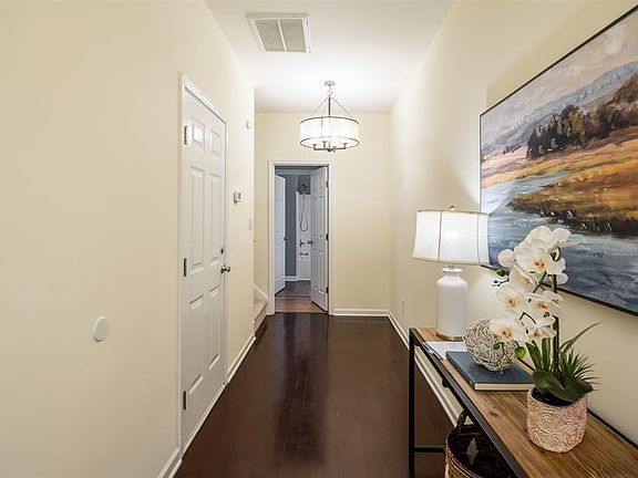 5th image of 650 Ganyard Farm Way Unit 27