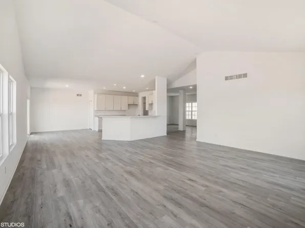 8524 Potomac Way, Lowell, IN 46356