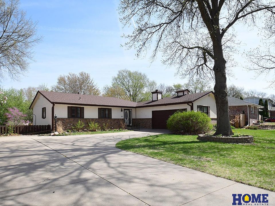 1st image of 1820 Oakdale Ave