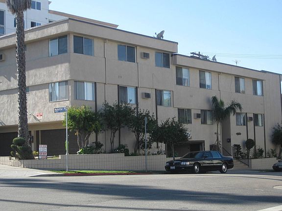 4th image of 3556 San Marino St APT 1