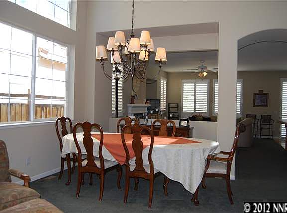 3rd image of 2761 Albazano Dr
