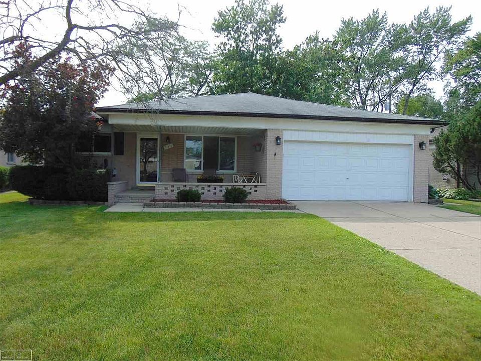 1st image of 33825 Clifton Dr