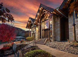 84 McIntosh Rd E, La Crescent, MN 55947