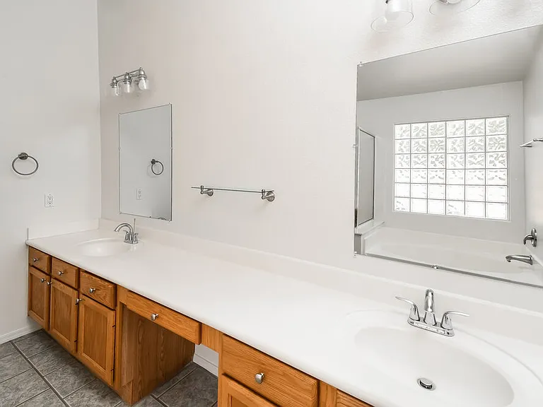 6102 S Ashley Dr — Photo 11