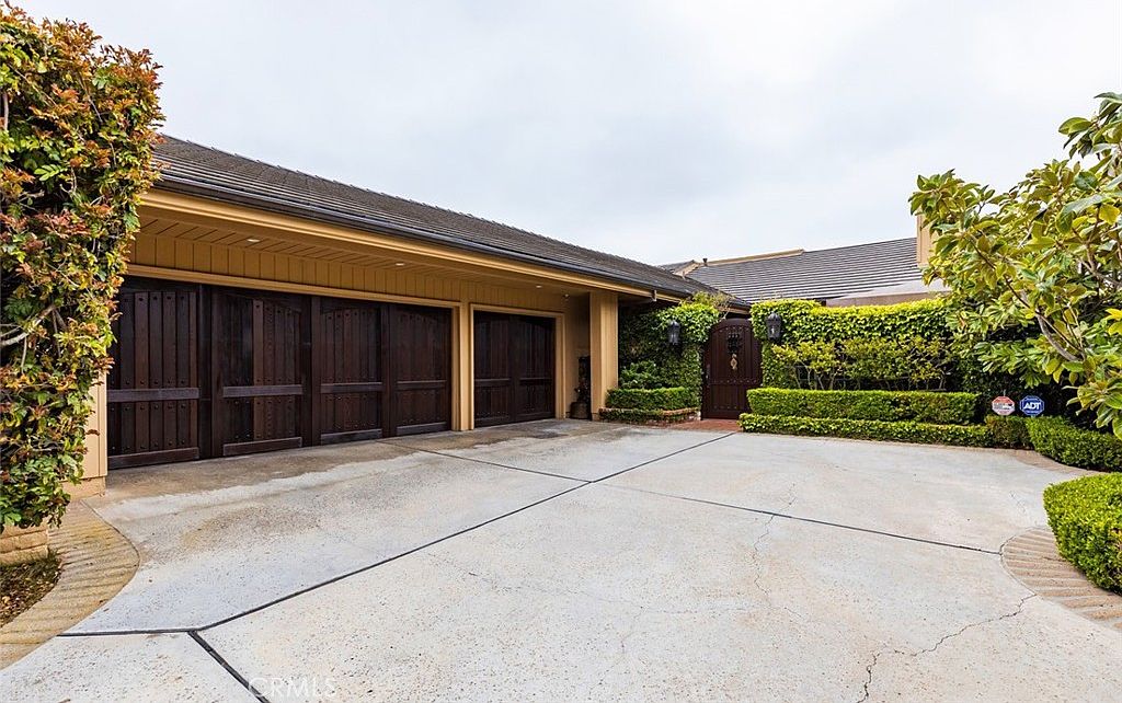11 Toulon, Newport Beach, CA 92660 Zillow
