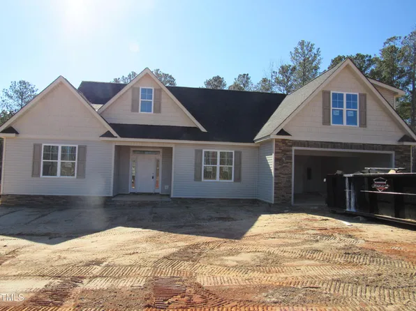 322 Coats Ridge Dr, Benson, NC 27504