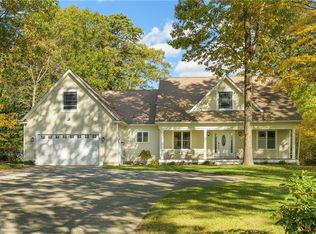 3 Haines Park Rd, Barrington, RI 02806