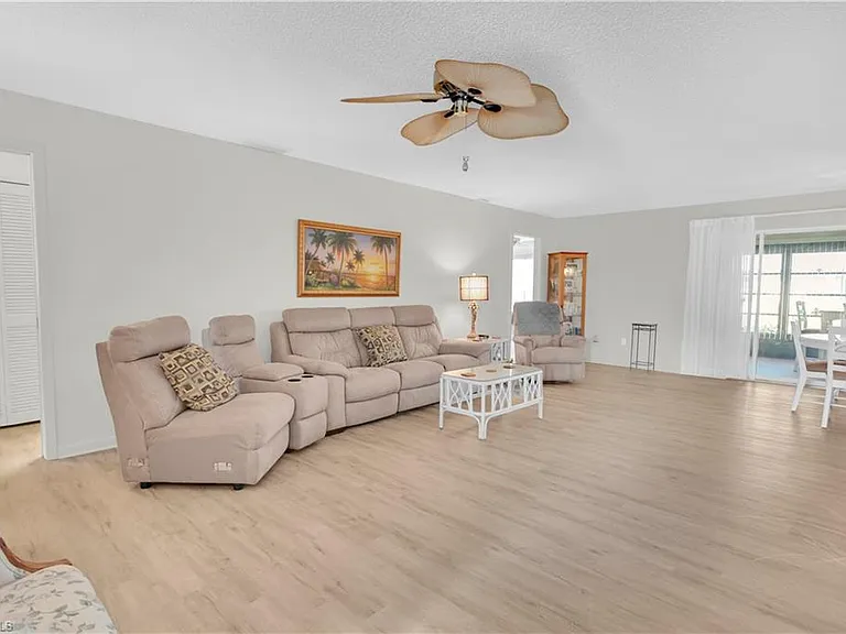 1251 Broadwater Dr — Photo 6