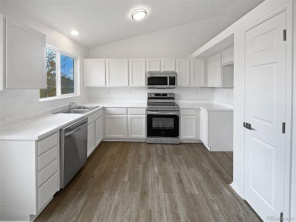 2nd image of 184 N 17th Court
