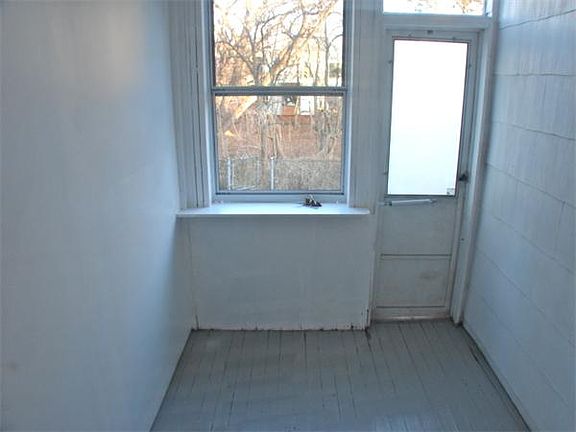 4th image of 65 Holworthy St #65