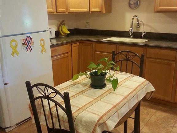 5th image of 4405 Knob Hill Dr