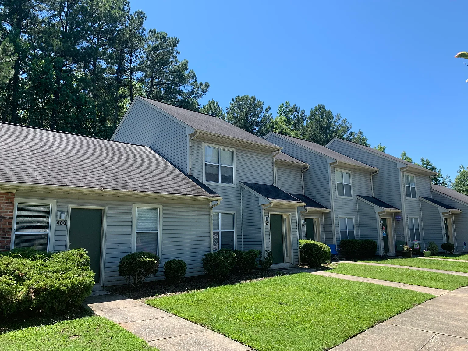 604 Greenwood Dr — Photo 3