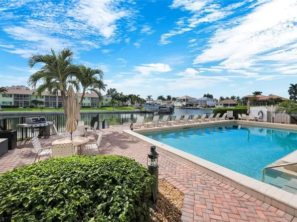 848 Collier CT #304, MARCO ISLAND, FL 34145