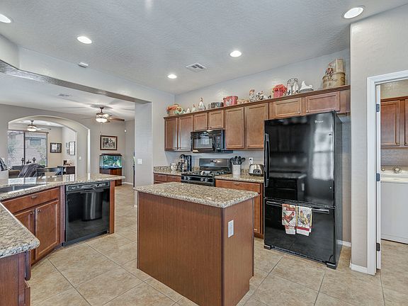5th image of 3804 Greenbriar Bluff Ave