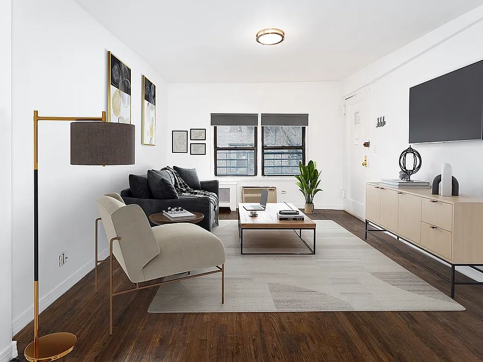 1st image of 32 Cornelia St APT 8C