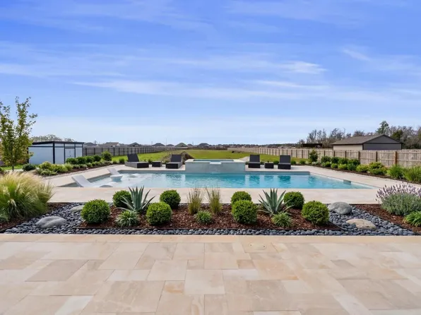 2683 Molino Bridge Rd, Milton, FL 32571