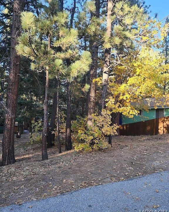 2nd image of 42736 Willow Ave