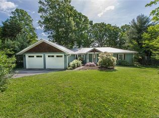 7 Overlook Ct, Asheville, NC 28803