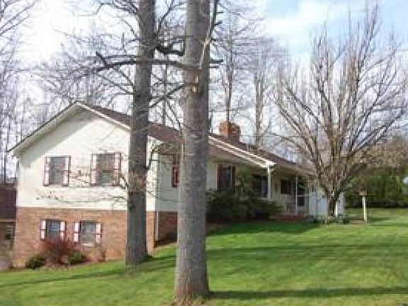 4th image of 175 Birchwood Ln