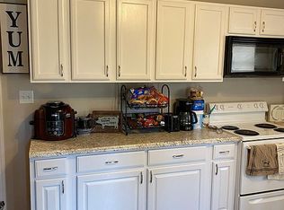 34 Peach Dr, Combs, KY 41729