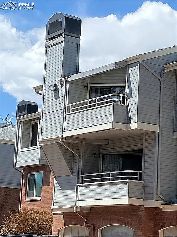 1 bed, 645 sqft, $1,145 — Photo 1