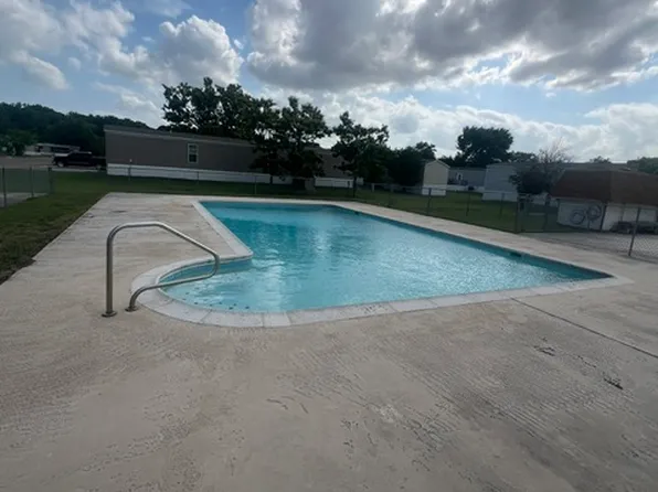 75 Morningside Dr, Nolanville, TX 76559