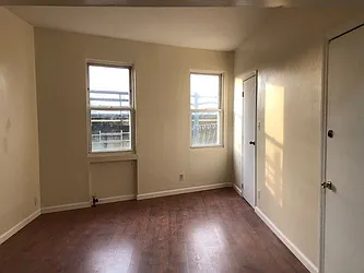 Rented by Kinyu Realty