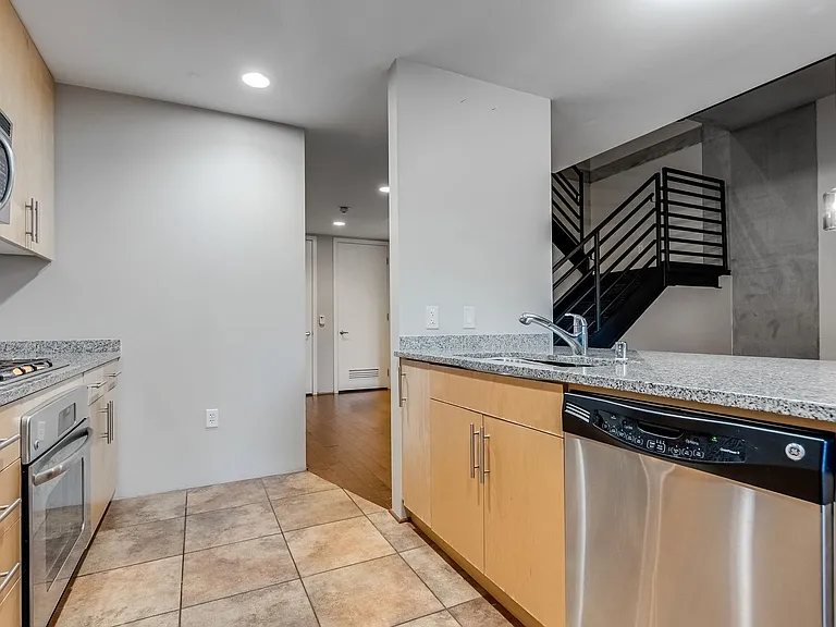 353 Bonneville Ave #161 — Photo 13