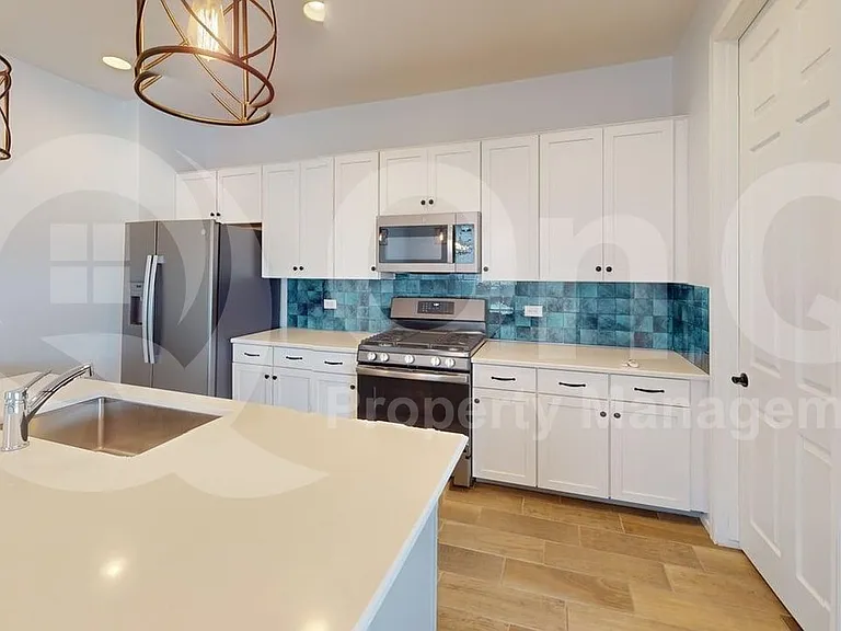 11929 E Ryscott Cir — Photo 4