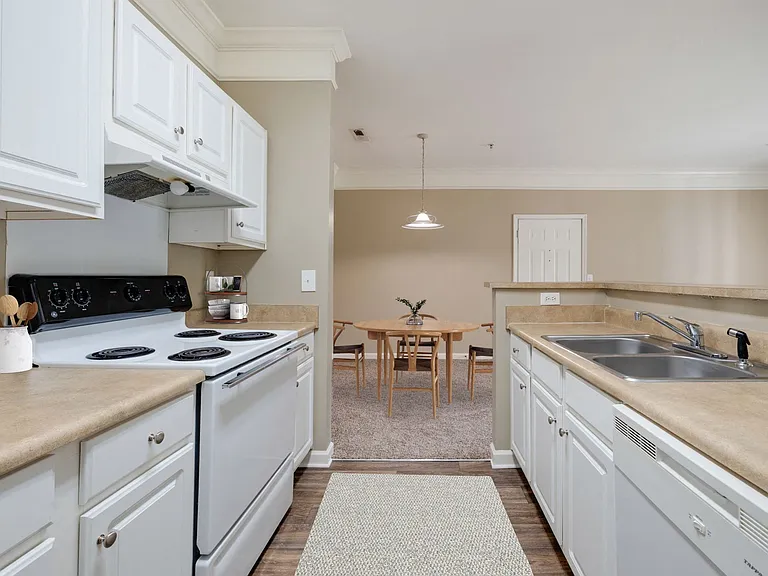 Two Bedroom - 2 Bed / 1 Bath - 977 Sq.Ft.