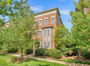 22840 Goldsborough Ter, Ashburn, VA 20148