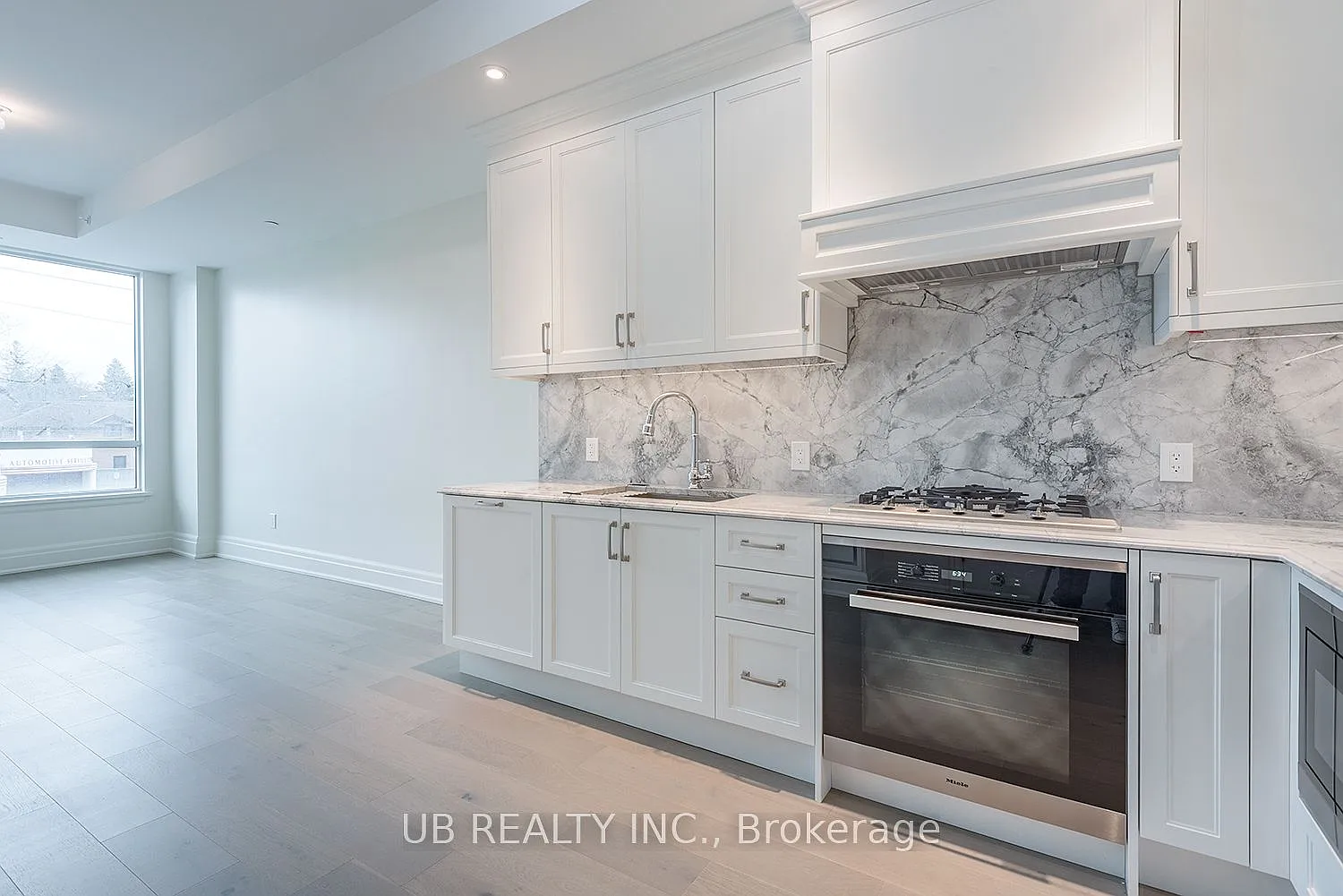 2 bed, $5,133 — Photo 4