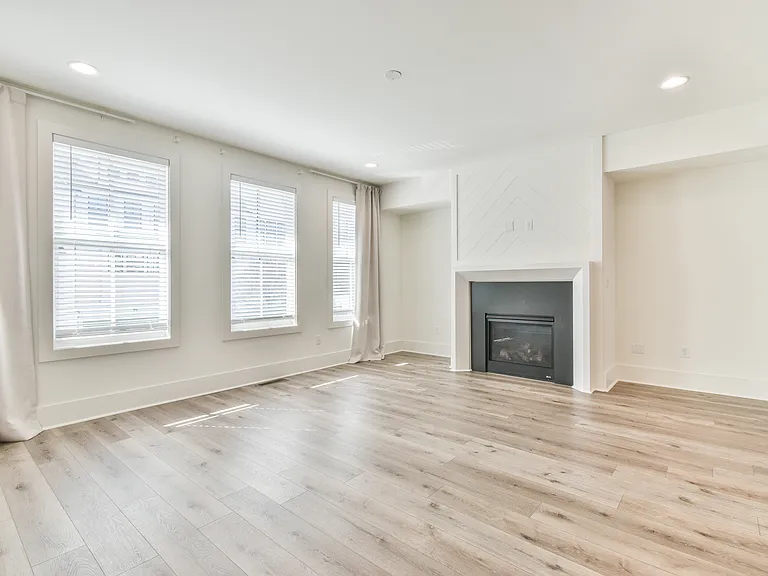 5858 Westin Rd — Photo 4