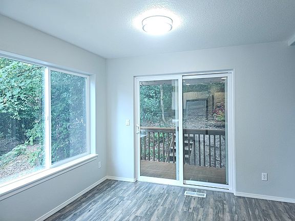 3rd image of 13200 SW Hidden Creek Pl