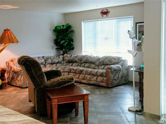 3rd image of 1600 Ocean Ave #114