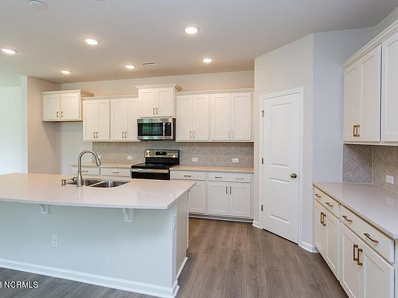 5th image of 649 Edgeside Drive SE