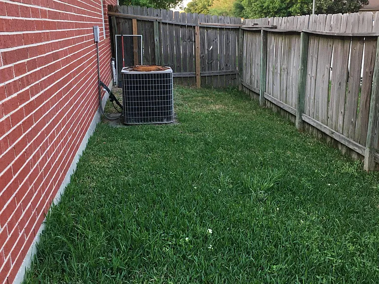 4603 Shane Creek Ln — Photo 31