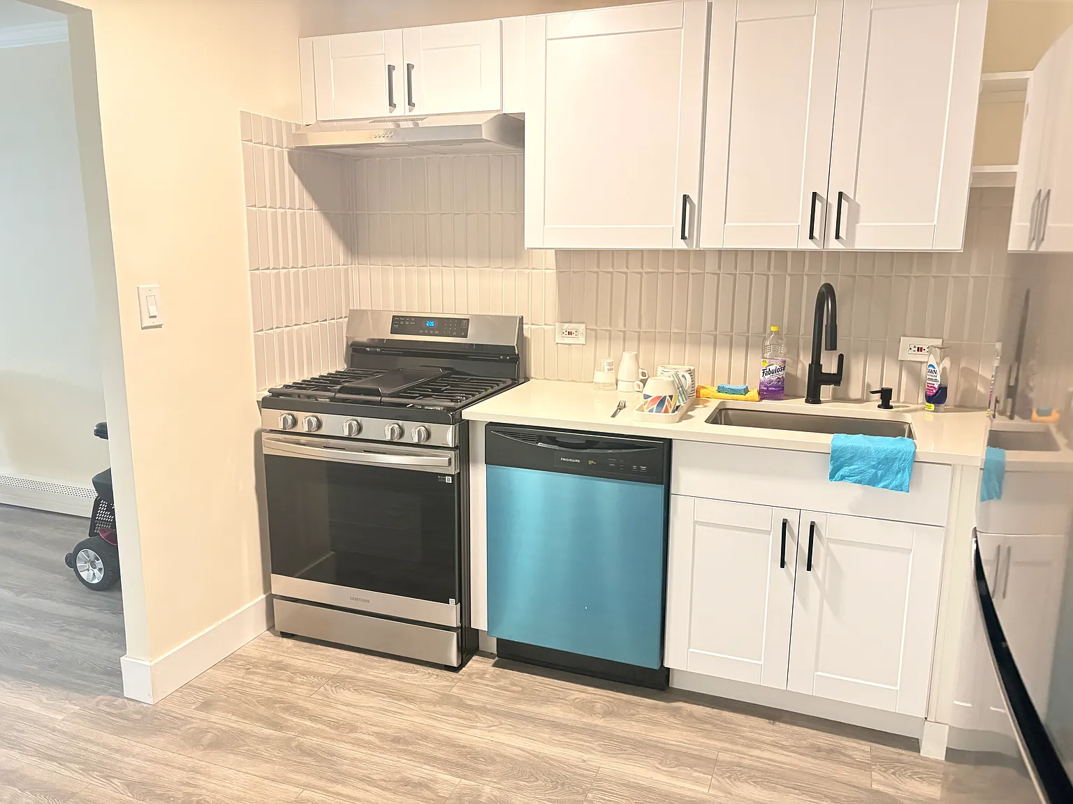 128 Cornelia Street — Photo 3